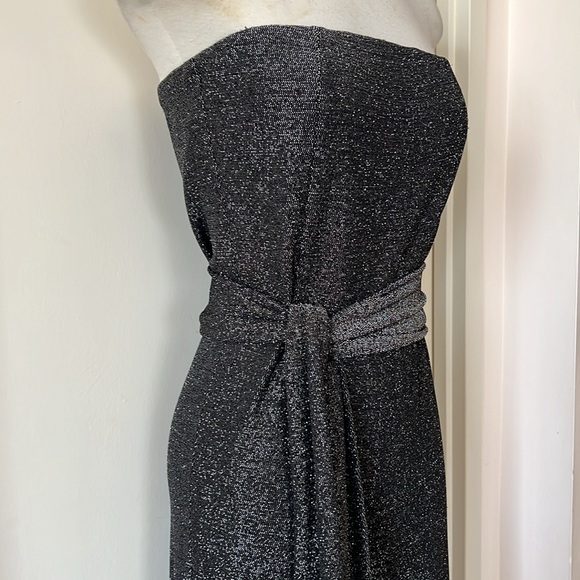 đź’•Strapless Black Silver Metallic Disco Sparkle Strapless Jersey Jumpsuit M EUC - Picture 3 of 8